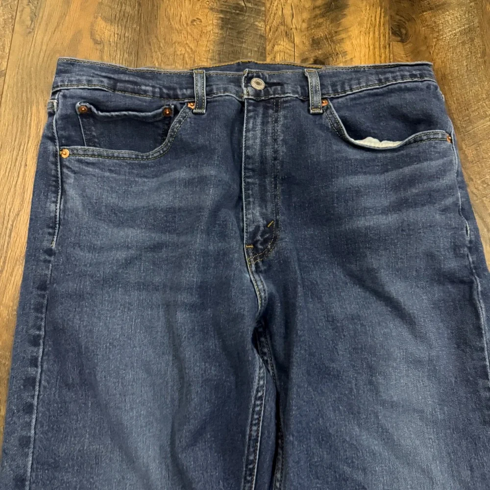 Levis 505 Regular Straight Fit Mens 36x30 Blue Medium Wash Vintage Style Denim - Picture 2 of 6
